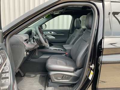 2025 Ford Explorer, $57274. Photo 8