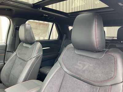 2025 Ford Explorer, $57274. Photo 9