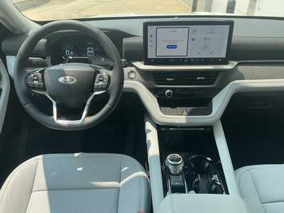 2025 Ford Explorer, $57486. Photo 12
