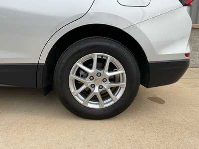 2022 Chevrolet Equinox, $23599. Photo 6