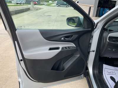 2022 Chevrolet Equinox, $23599. Photo 7
