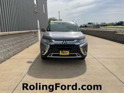 2020 Mitsubishi Outlander, $15314. Photo 4