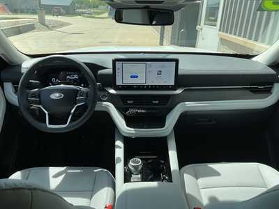 2025 Ford Explorer, $61038. Photo 11