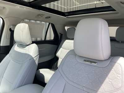 2025 Ford Explorer, $61038. Photo 9