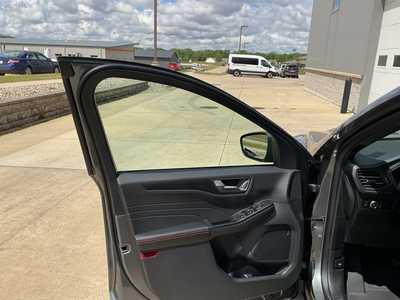 2025 Ford Escape, $37712. Photo 7