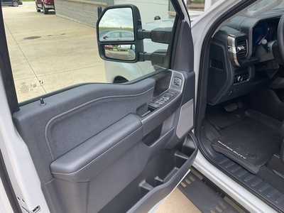 2025 Ford F350 Crew Cab, $90894. Photo 7