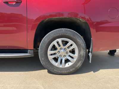 2019 Chevrolet Suburban, $25108. Photo 6