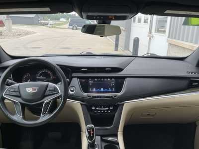 2017 Cadillac XT5, $18850. Photo 10
