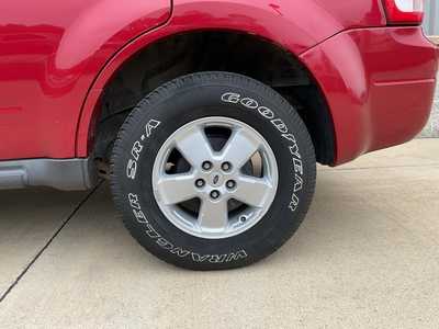 2008 Ford Escape, $8566. Photo 6