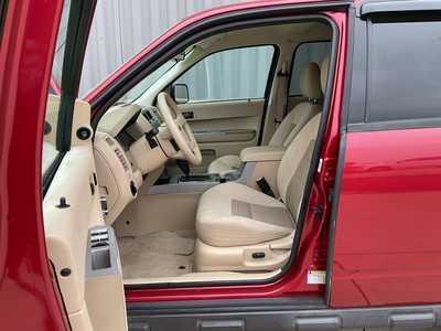 2008 Ford Escape, $8566. Photo 8