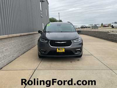 2022 Chrysler Pacifica, $34995. Photo 4