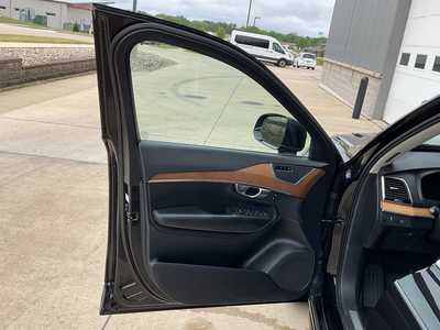 2018 Volvo XC90, $17999. Photo 7