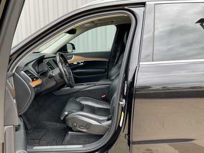 2018 Volvo XC90, $17999. Photo 8