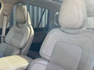 2021 Lincoln Aviator, $. Photo 10