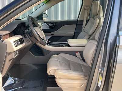2021 Lincoln Aviator, $. Photo 9