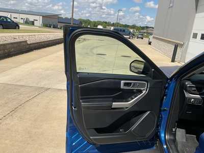 2022 Ford Explorer, $32550. Photo 7
