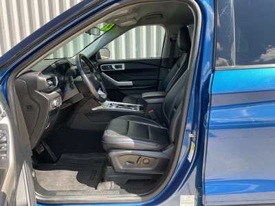 2022 Ford Explorer, $32550. Photo 8