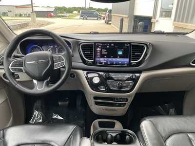 2022 Chrysler Pacifica, $. Photo 10