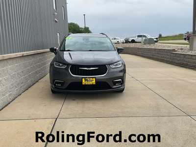 2022 Chrysler Pacifica, $. Photo 4