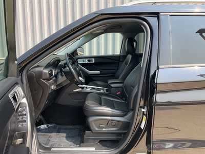 2022 Ford Explorer, $31949. Photo 7