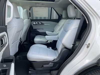 2025 Ford Explorer, $57486. Photo 12