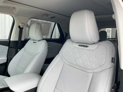 2025 Ford Explorer, $58743. Photo 8