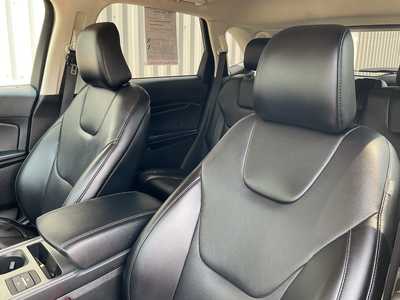 2022 Ford Edge, $24186. Photo 10