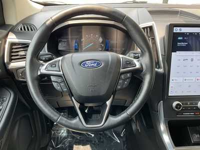 2022 Ford Edge, $24186. Photo 12