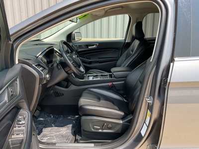 2022 Ford Edge, $24186. Photo 9