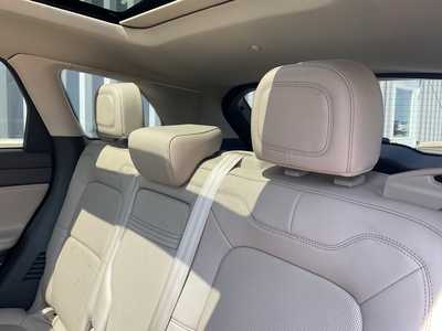 2022 Lincoln Corsair, $33917. Photo 12