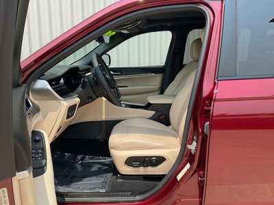 2024 Jeep Grand Cherokee, $39350. Photo 8