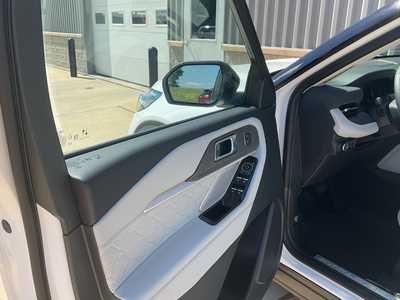 2025 Ford Explorer, $59138. Photo 8