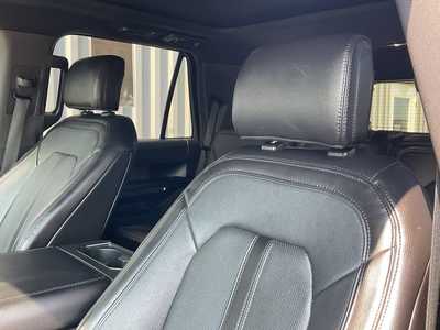 2020 Ford Expedition, $37950. Photo 9
