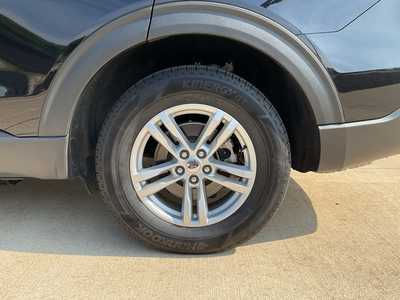 2022 Ford Explorer, $30950. Photo 6