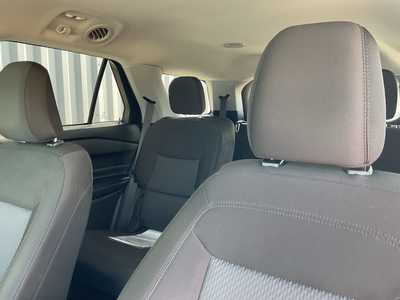 2022 Ford Explorer, $30950. Photo 9