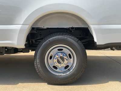 2025 Ford F250 Reg Cab, $52325. Photo 6