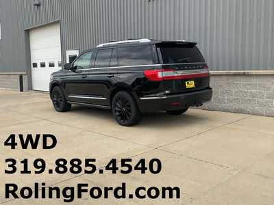 2020 Lincoln Navigator, $42586. Photo 3
