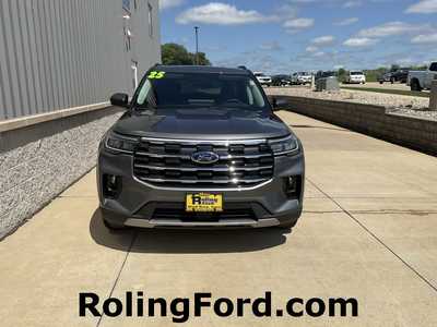 2025 Ford Explorer, $48348. Photo 4