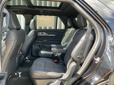 2025 Ford Explorer, $58838. Photo 12
