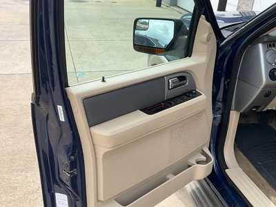 2012 Ford Expedition, $7999. Photo 8