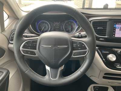 2023 Chrysler Voyager, $22777. Photo 10