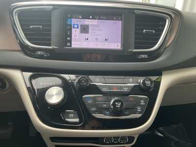 2023 Chrysler Voyager, $22777. Photo 12