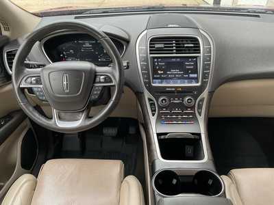 2019 Lincoln Nautilus, $19599. Photo 11