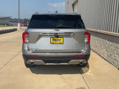 2021 Ford Explorer, $29999. Photo 5