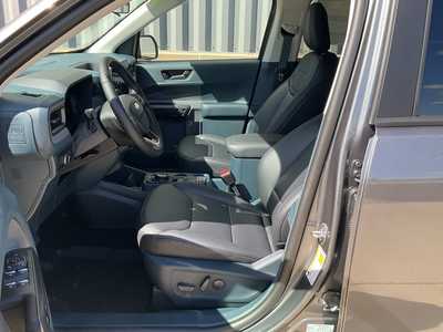 2025 Ford Maverick, $41300. Photo 8