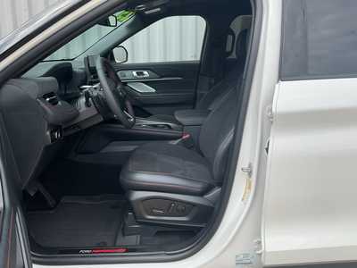 2025 Ford Explorer, $59203. Photo 8