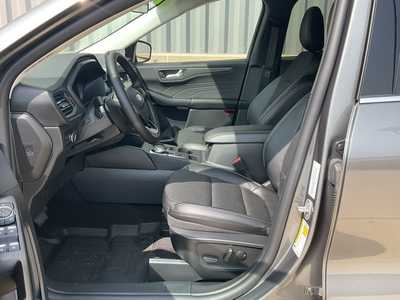 2025 Ford Escape, $31166. Photo 8