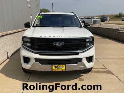 2025 Ford Expedition Max, $85340. Photo 4