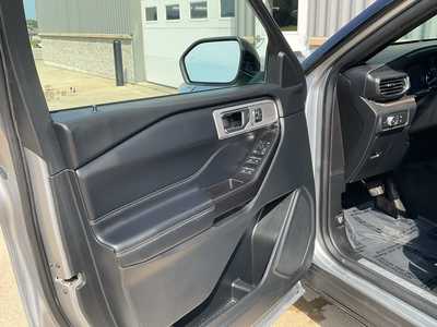 2020 Ford Explorer, $20987. Photo 8