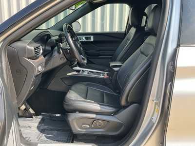 2020 Ford Explorer, $20987. Photo 9